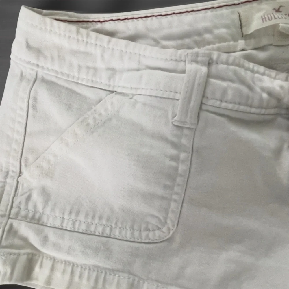 Hollister Women's Low Rise White Jean Shorts - Picture 2 of 12